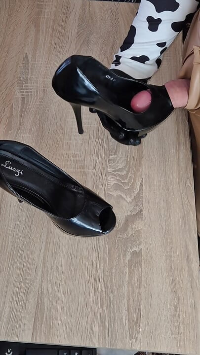 Luszi 2 shoes fuck