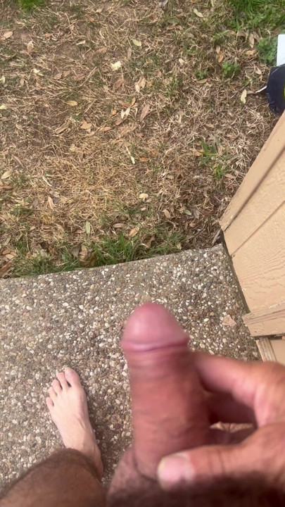 De volta, varanda mijando