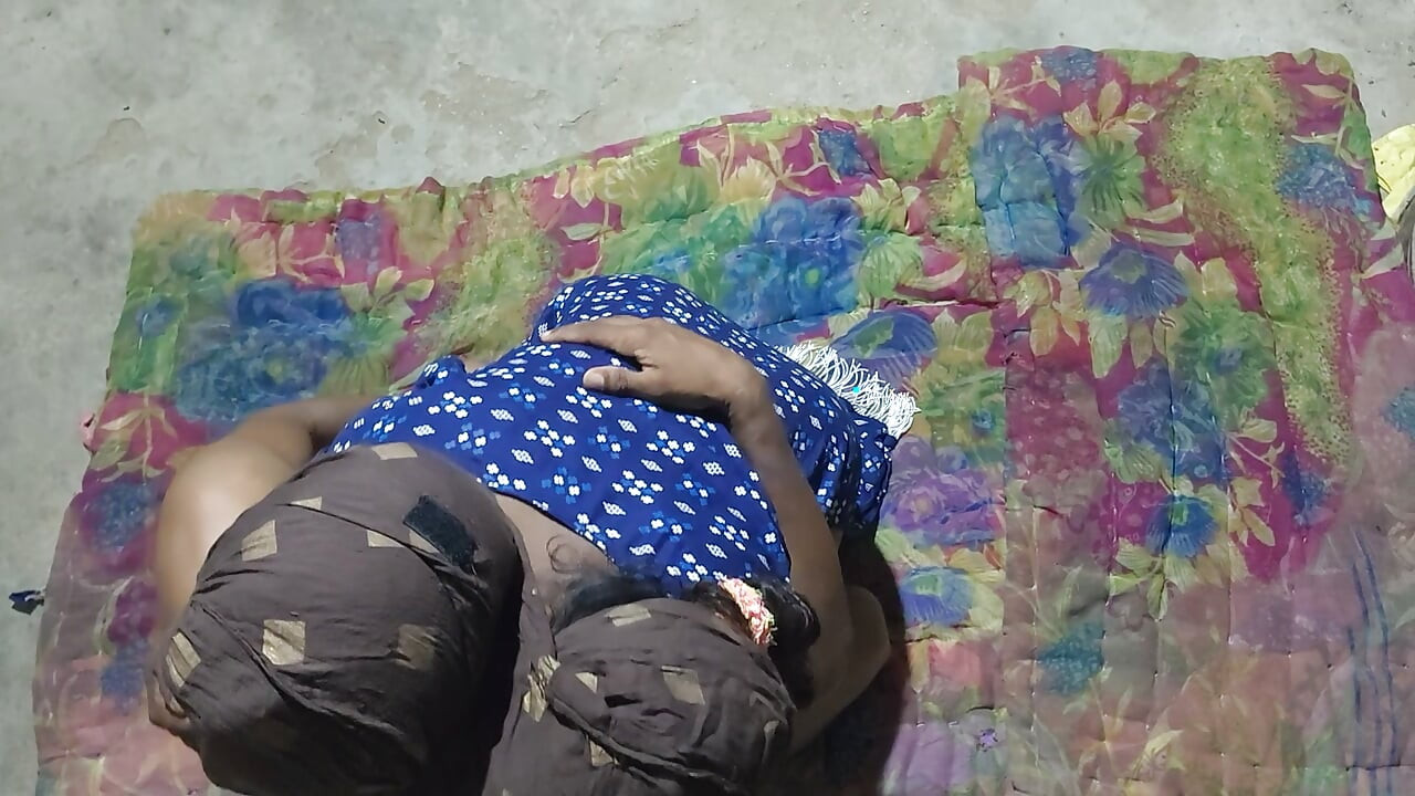 Village hot girl Bhabhi Indian Desi Aunty Desi Sex Desi Girl Hot Desi Bhabhi