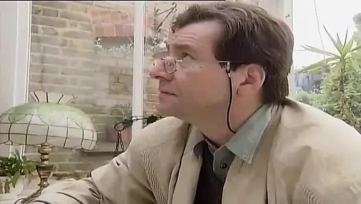 Büyük memeli İngiliz nostaljik anal