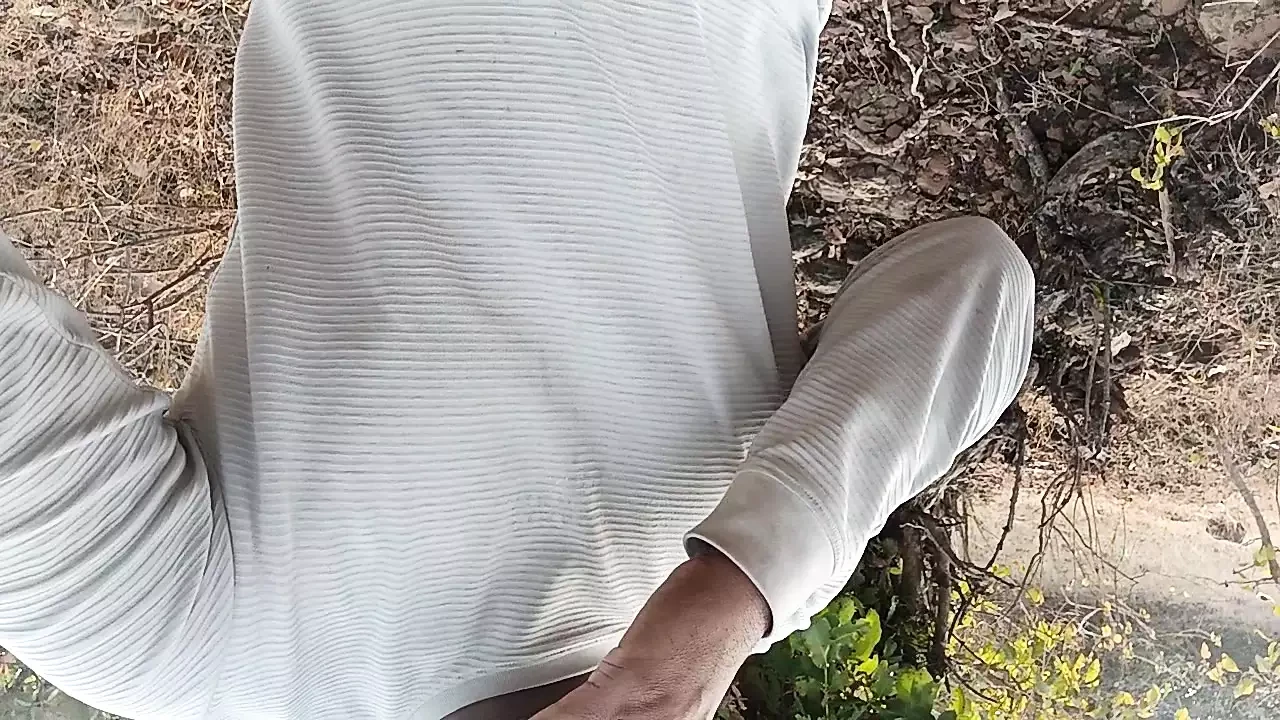 Masturbare de dimineață în pădure