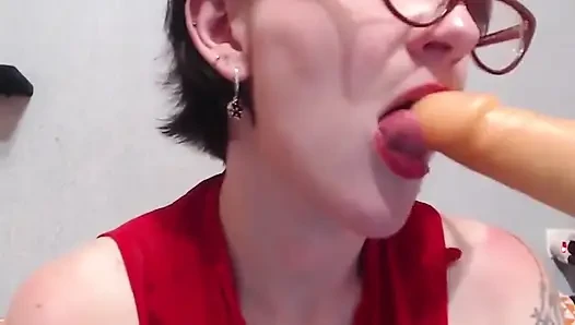 Senin için yakın çekim şehvetli oral seks