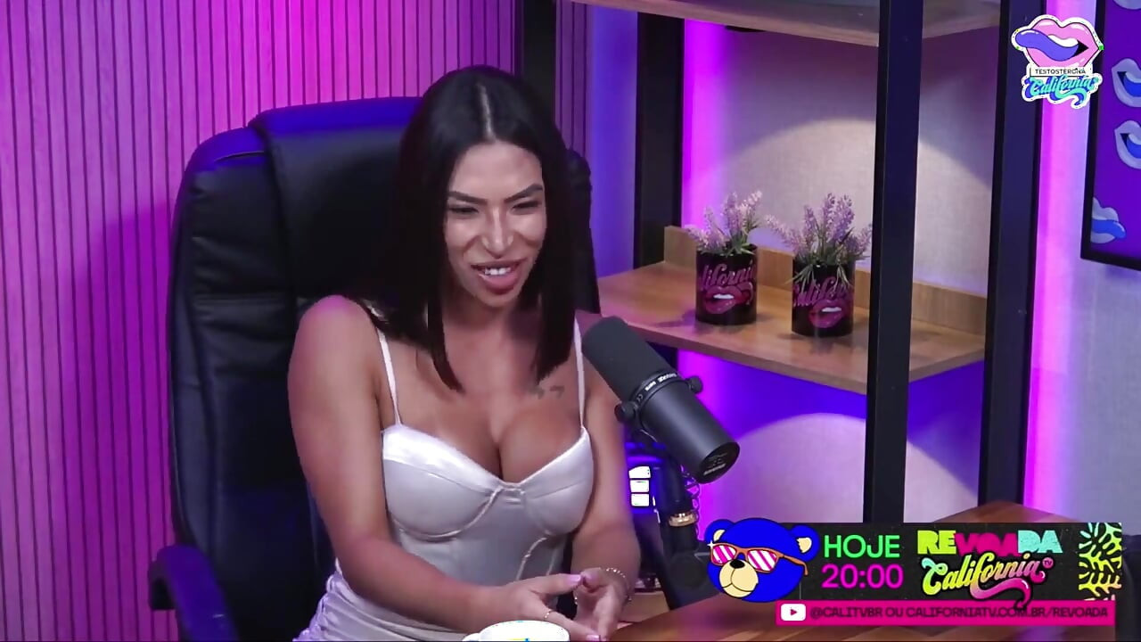 Podcast Revoada - Beatriz Miuky