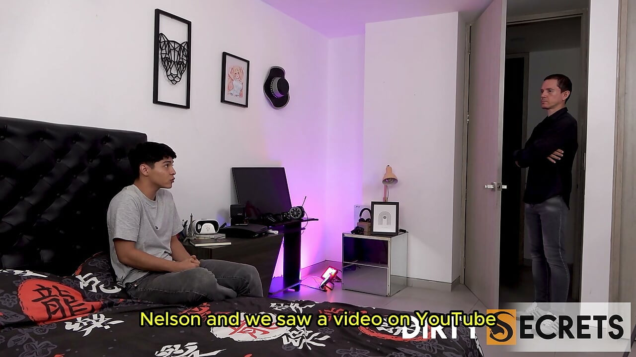 TIMMY IS GROUNDED IN HIS ROOM AND IS PLAYING A GAME WHERE HE KICKS HANNAH'S BUTT