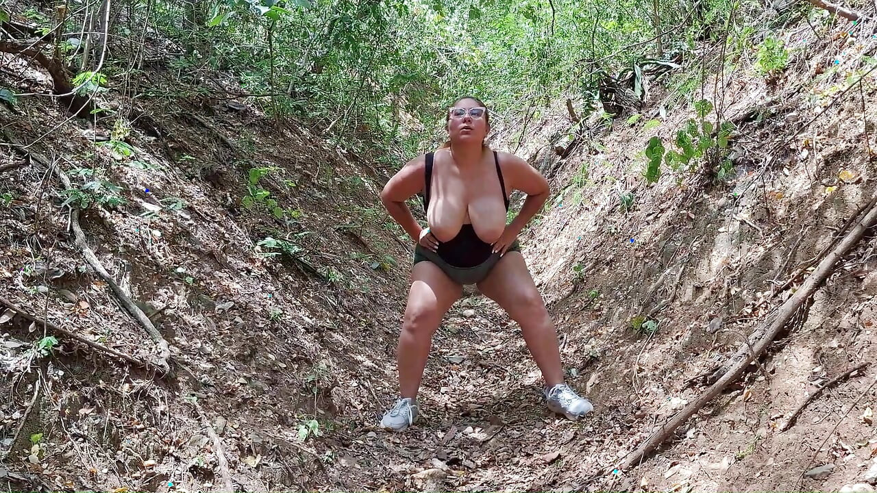 Sapphire Exercises Outside with Her Big Boobs Out