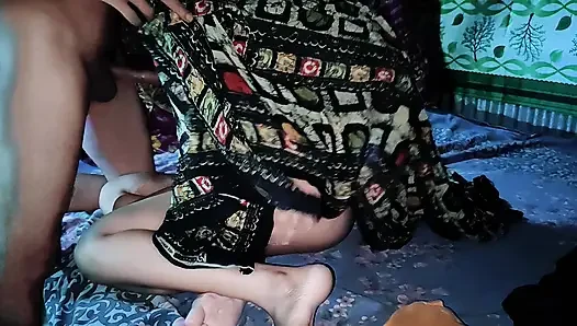 Kız arkadaşım bu gece bana bakmadan duramadı