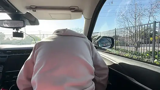 Yummy Jimmy Und Die Versaute Kitty Werden Im Auto Geil Und Ficken in Der Öffentlichkeit