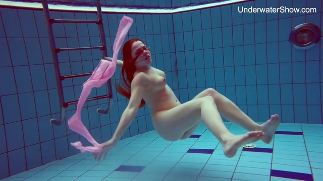 Hottest underwater sex with tight babe Simonna