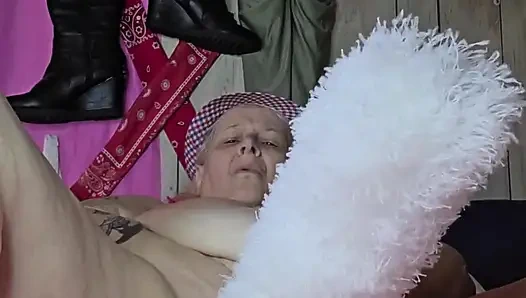 Fuzzy fickhure liebt es hart