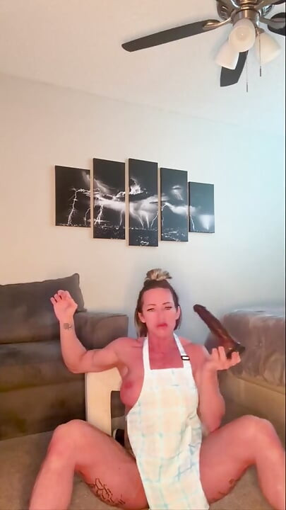 Dirty Apron Slut