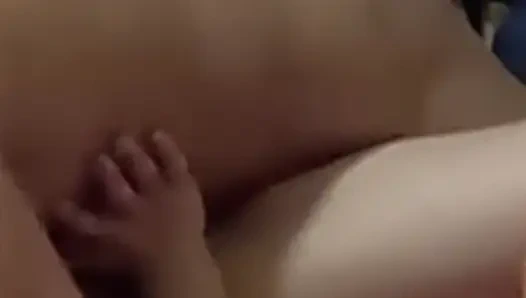 Rus arkadaşımla yatakta tam zaman geçirirken kıskanma