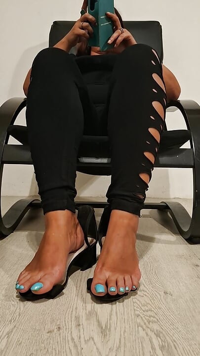 Stay ignored at my feet