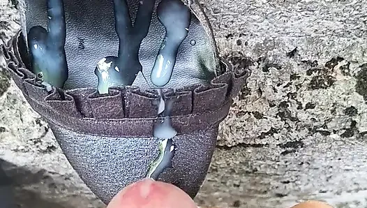 Cum on shoes