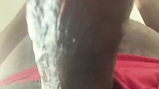Большой грязный стонущий камшот после страстного траха искусственной вагиной в маске спортсмена и кольце для члена снизу в видео от первого лица
