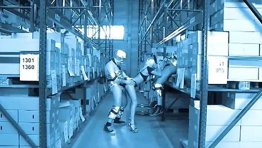 Pelacur dominan jerman rambut pirang di kandang dan kamar mandi