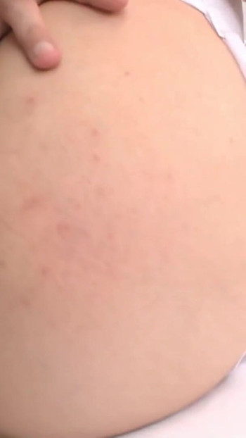 Emotivni trenutak iz "BABE GAGS ON A MASSIVE COCK THEN GETS FUCKED HARD "