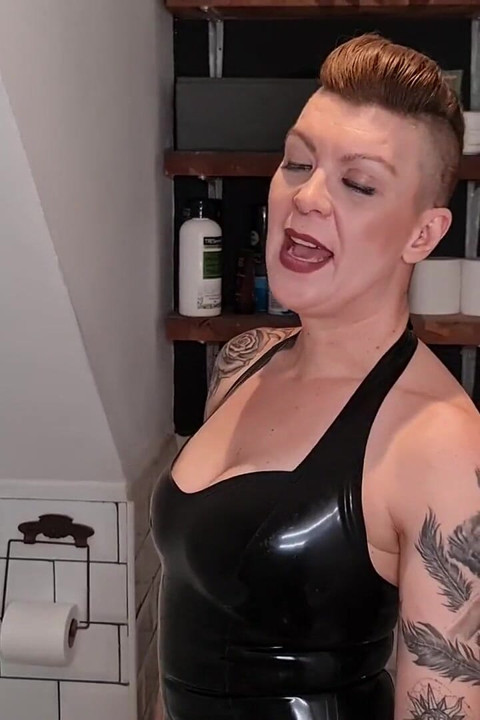 Dunking Sub Alexia
