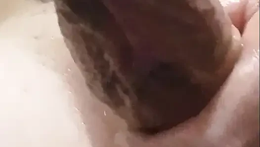 Dilinize büyük miktarda precum