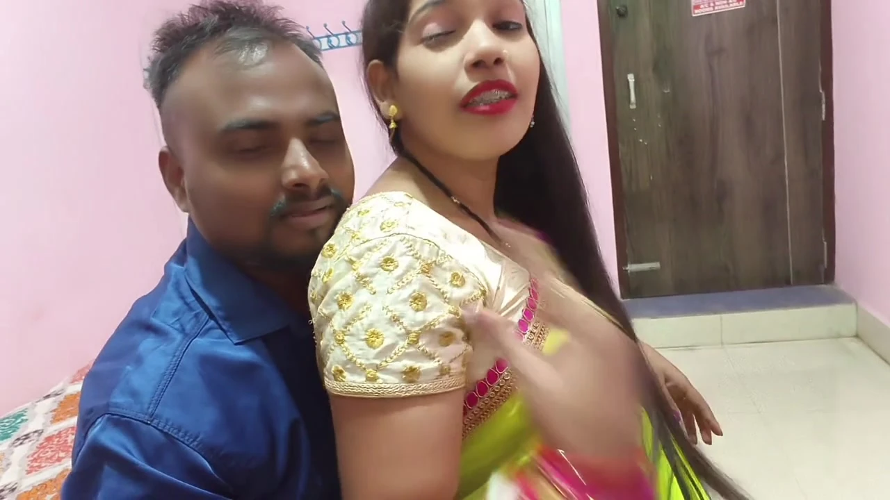 Sexy odia wife hardcore fucking with her husband in yoyo room, Odia couple hot romance and Sex Full nude