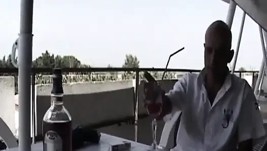 Сексуальные большие сиськи обожают два больших пениса