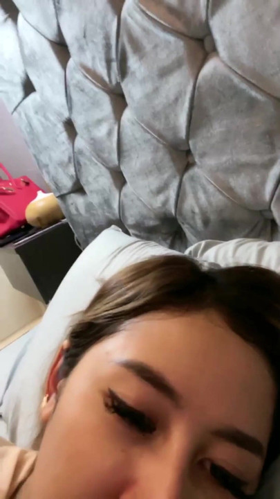 Deseo de habitación en la cama, sexo maníaco del modelo indo selebgram ngentot | Clip 2