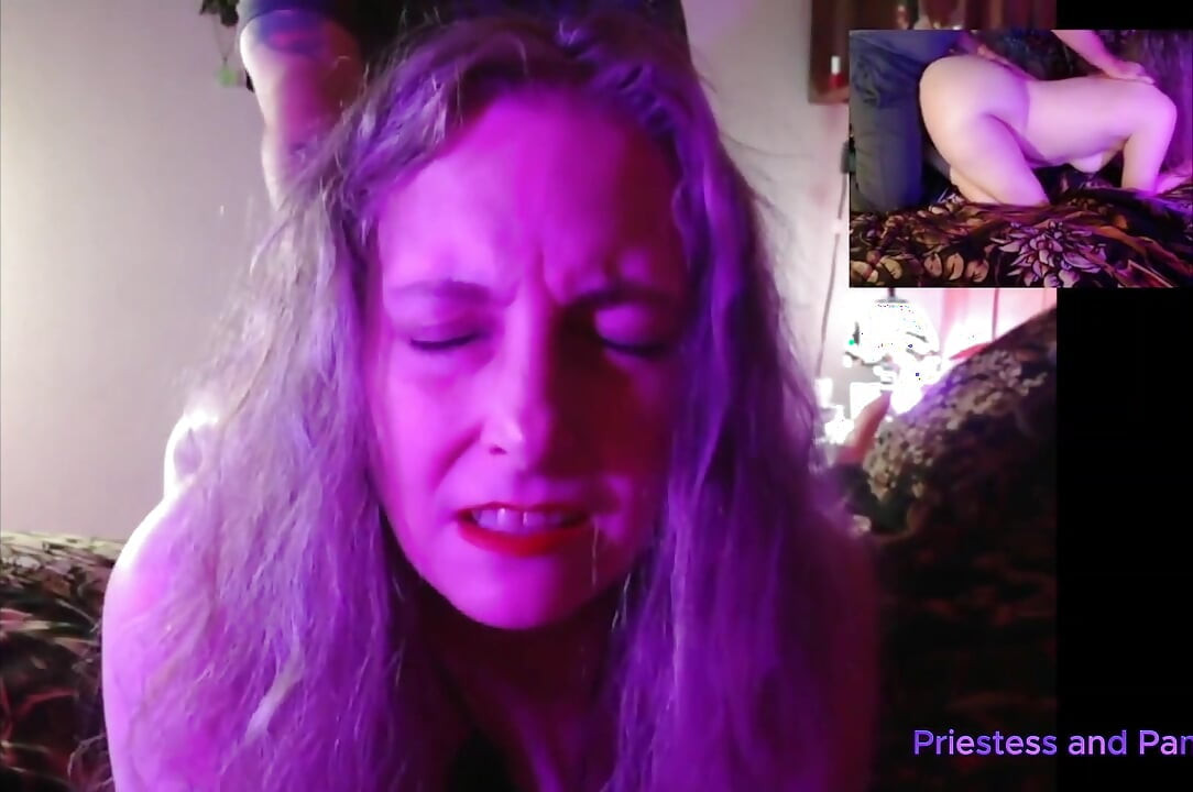 흑인 대물 자지에게 따먹히는 운 좋은 남자