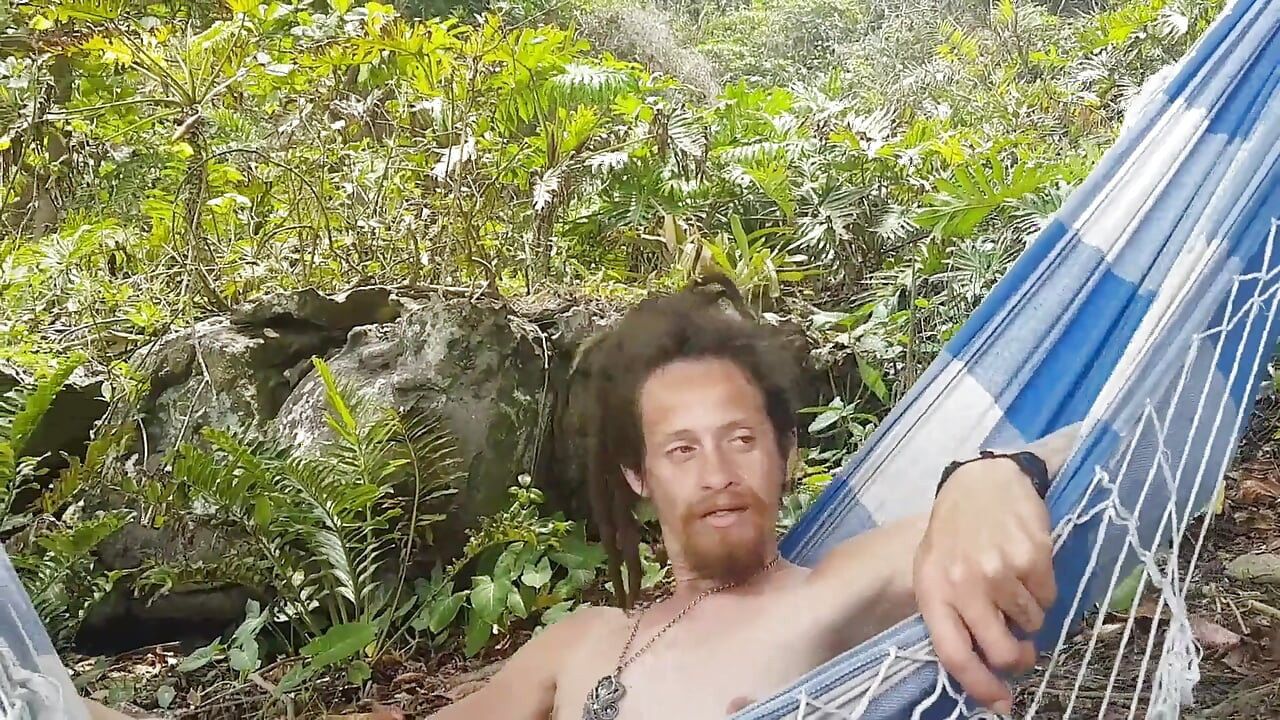 Nymfa vyvrcholí na prodejci na penisu rippi