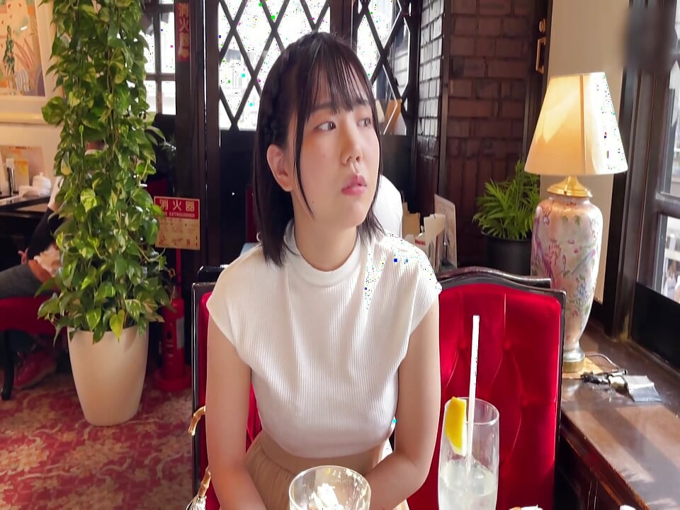 A087G06 A bright, energetic, naturally busty, and perfectly hairless girl with an idol-like face and a perfectly healthy figure has hooked-up sex at a love hotel!