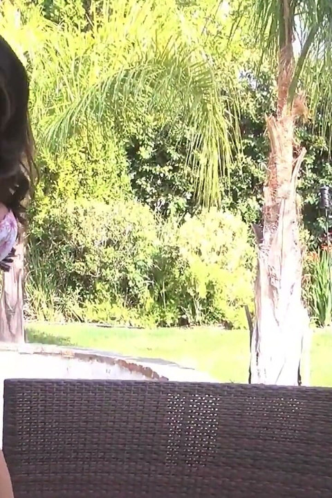 Sunny Days Featuring Kortney Kane