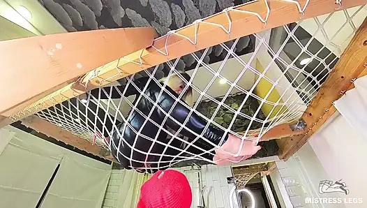 Pemujaan budak seks bahenol bagian 2 - budak seks meluncur dengan lembut ke memek dan pantatku yang nggak ada duanya dan hadiah emasnya