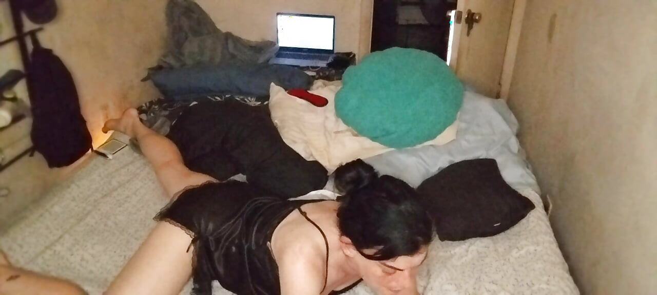 Maria Si Cewek Hot Dientot Habis-habisan Sama Besar Pria Kulit Hitam