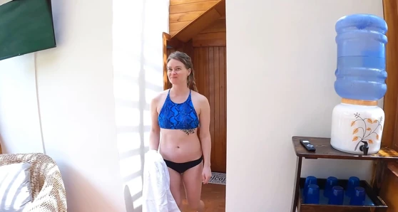Hot blondie sucking stranger dick - Sauna Shoot