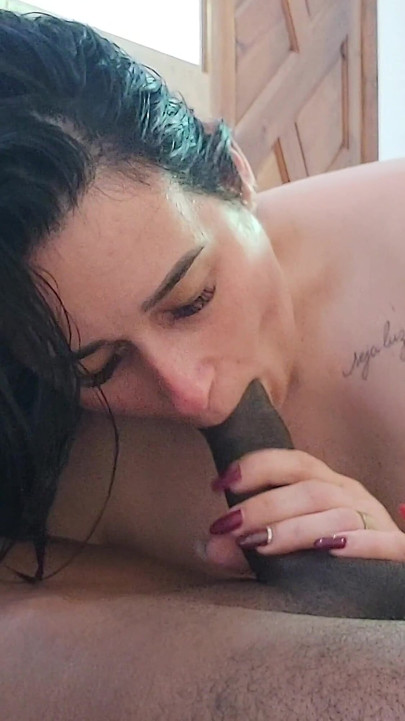 Wife Moans on the Big Cock of Two Roludo
