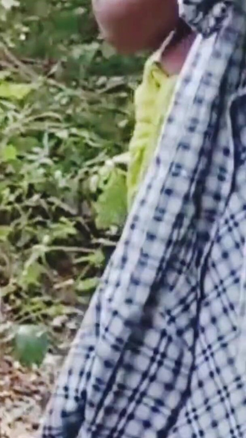 Bhabhi jungle apni zwager se ass marawana chahta rahi aur zwager zus ki aaj gad maar ega badi loud se | Clip 1