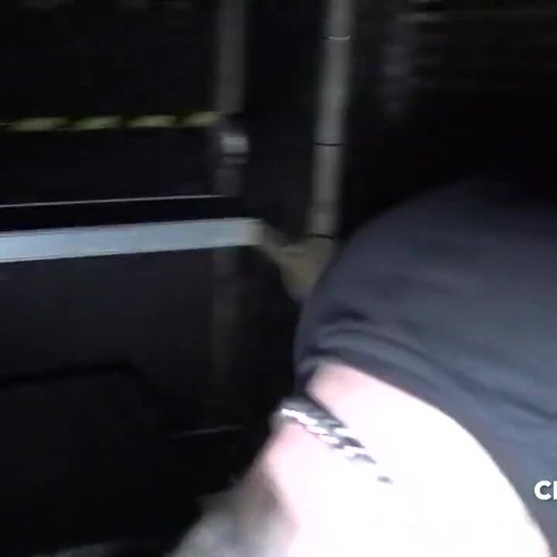 ベルリン、暗いバルセロナで生ハメ乱交