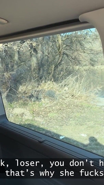 Detik meleleh dari Rahang "HUNT4K. Ya, saya mahu menghisap batang awak dan membuatkannya ganas"