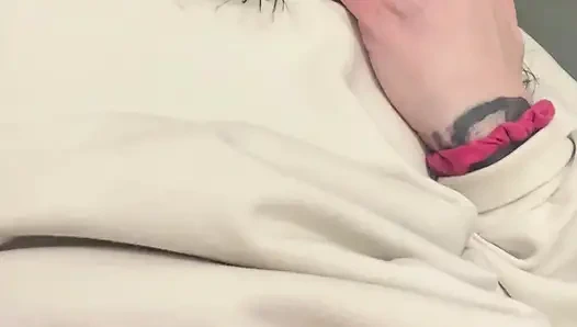 Care Aide molada umumi banyoda boşalıyor