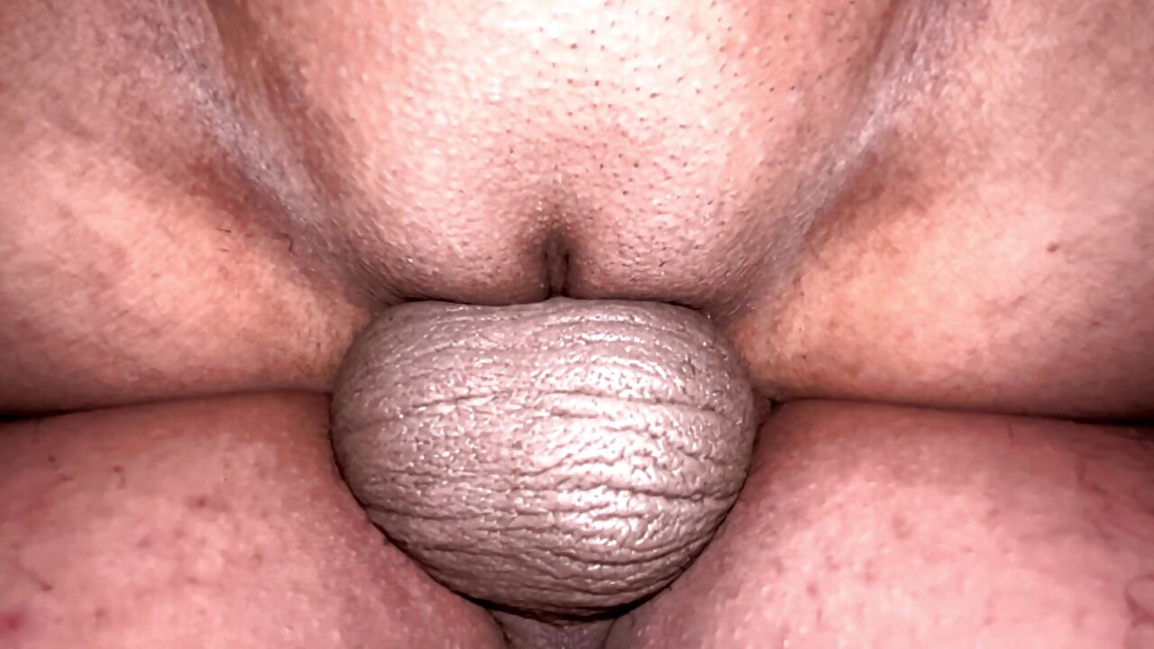 aaj raat me room me so rahi thi to mere jethji aaye or mere se pani manga or me pani dene