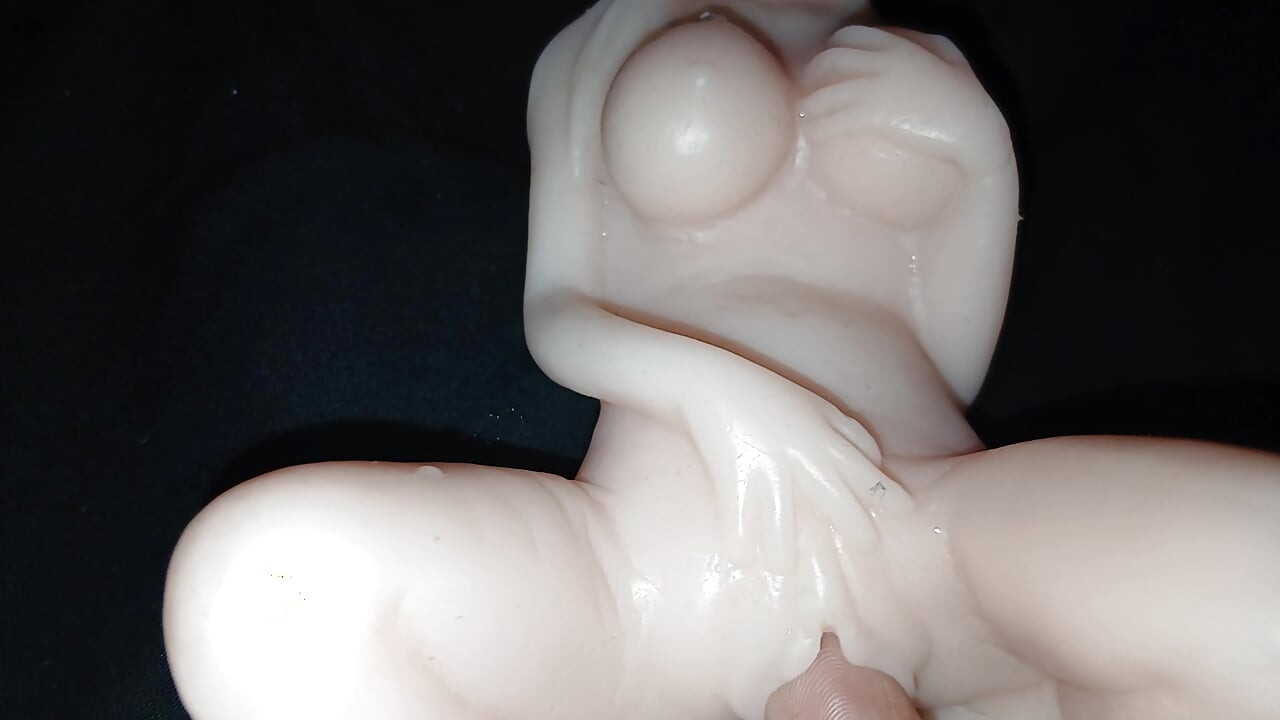 # 4 Realistyczna rola lalki dla dorosłych fantasy