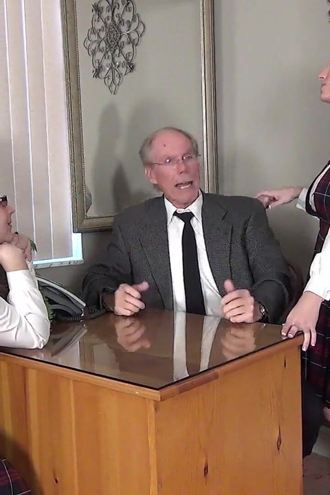 Vú to trẻ trung với melanie hicks, skye quyến rũ