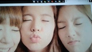 Meisjesgeneratie Tiffany, Sunny en Yaeyeon sperma eerbetoon 1