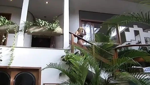 Ngentot pantat setelah seks anal besar-besaran