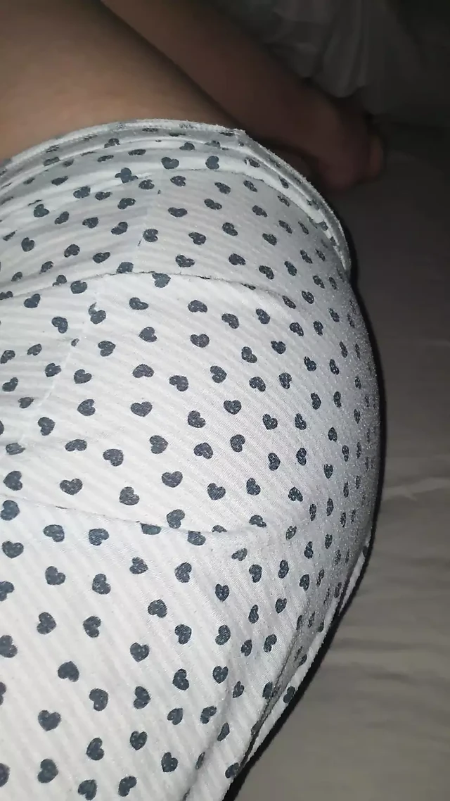 OMG stepson with big erection get a handjob by stepmom