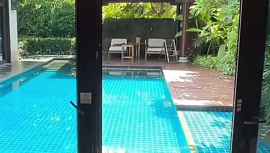 Lulu Wild- Asian JAV Actress Creampied in Paradise