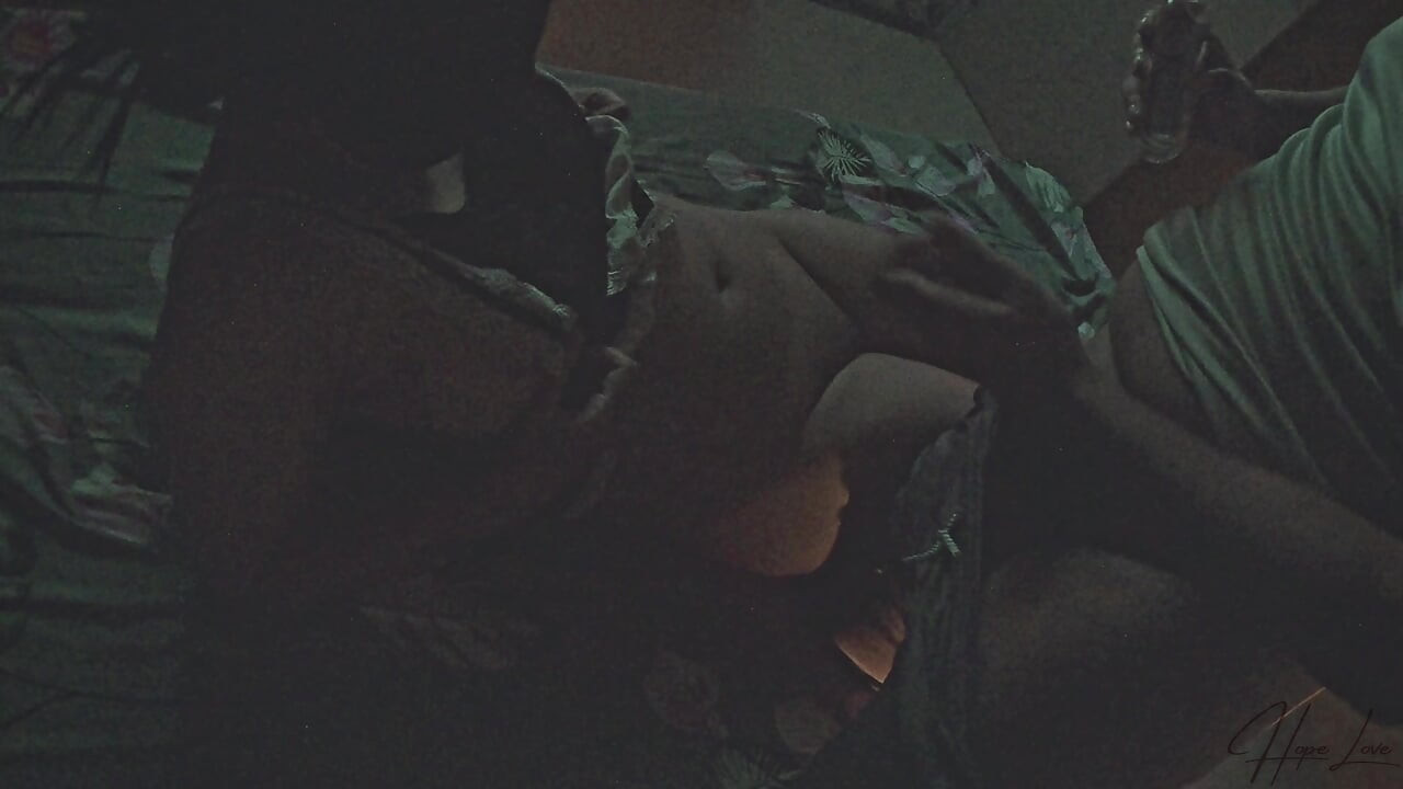 Tendo uma Afffair e traindo com empregada da casa