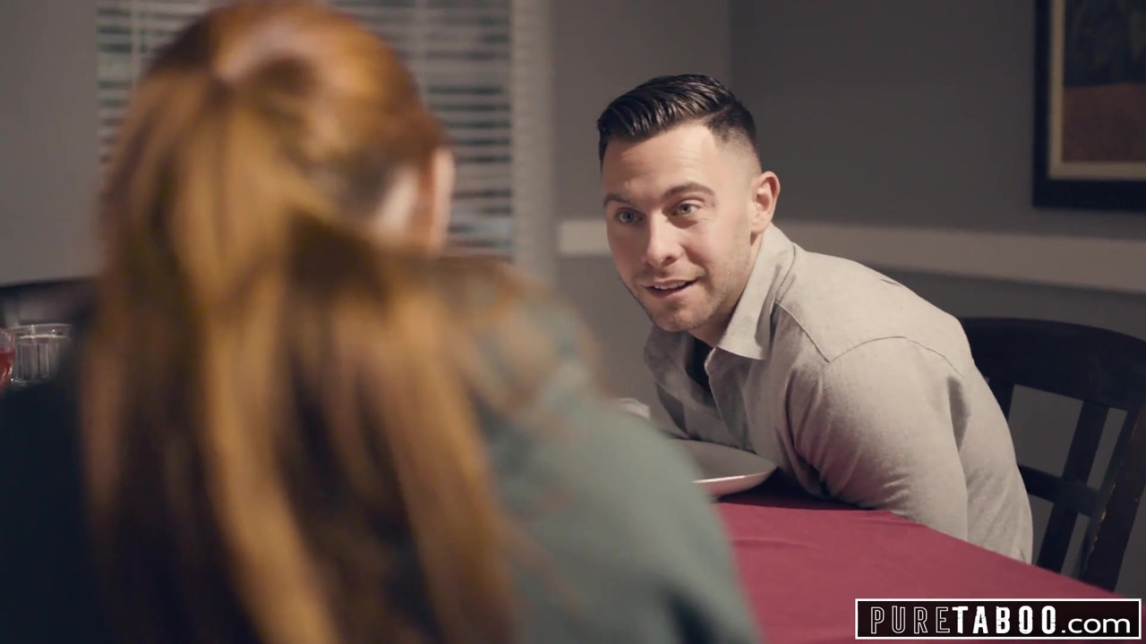 純粋なタブー義理の両親と義理の兄が新しい妹を歓迎