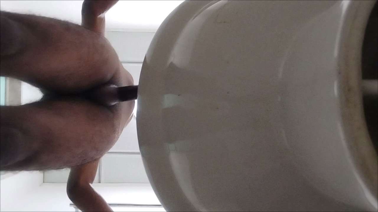 Slow motion bottom view nude