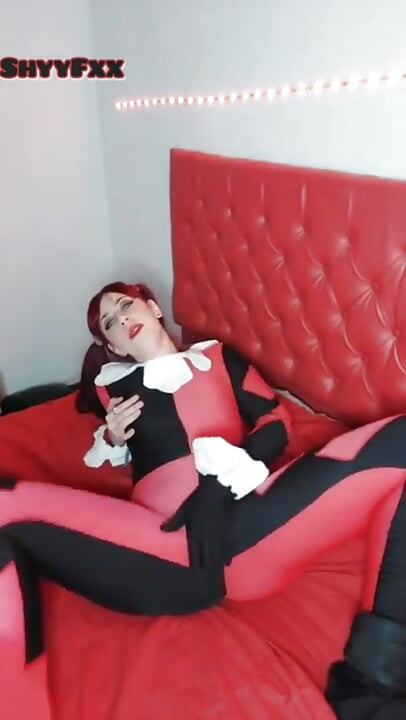 ShyyFxx Harley Quinn празднует свой день рождения и просит молока с инструкция по с обратным отсчетом