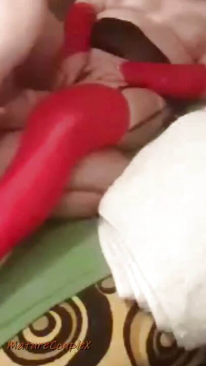 Διασκέδαση με ώριμη γυναίκα, γλειμματικό, γλείψιμο κώλου, χύσιμο στο πρόσωπο Maturecouplex