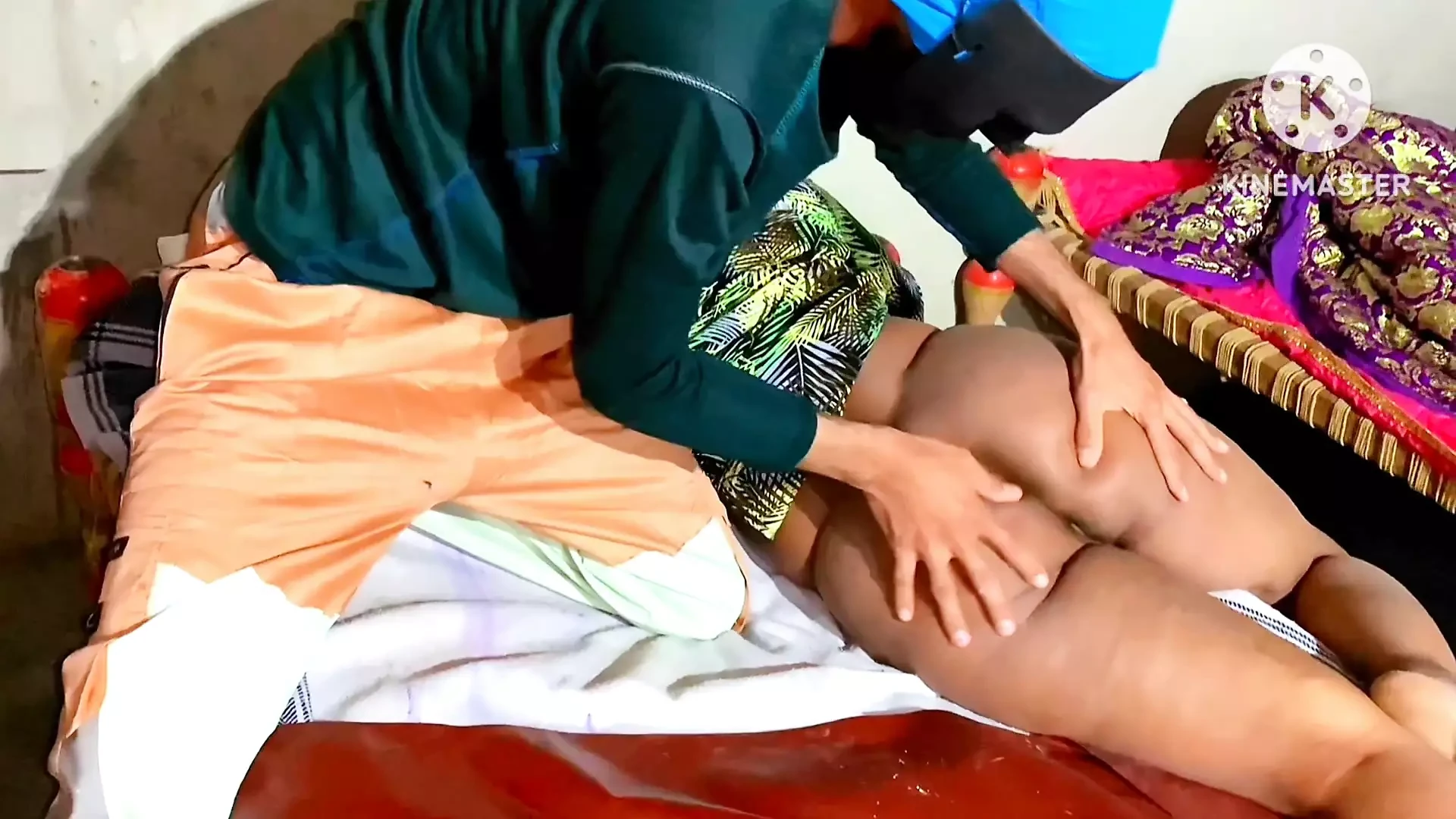Daver ne akli bhabhi ko trupa Kamre Main Choda